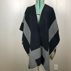 Woolrich Dark Navy Reversible Soft Fleece Open Front Blanket Wrap Shawl One Size